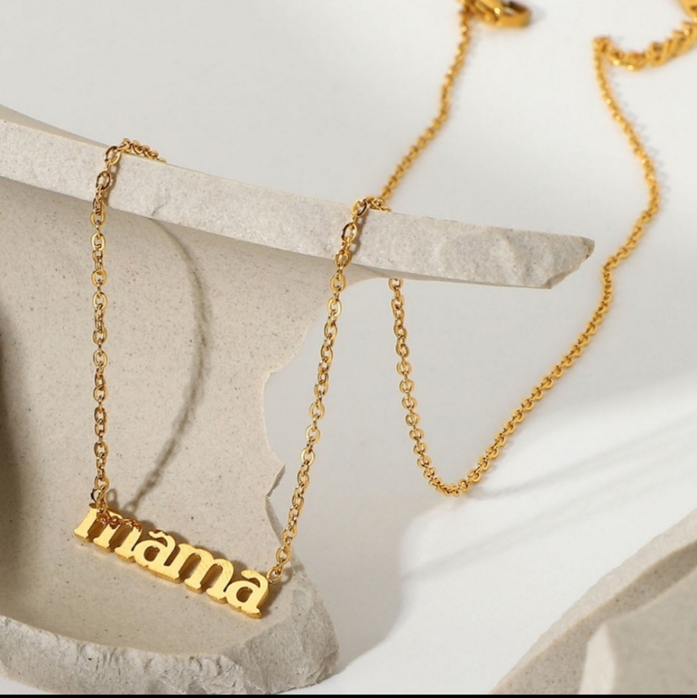 Gold Letter MAMA Chain Necklace